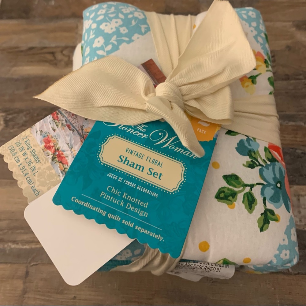 Pioneer Woman Vintage Floral Sham Set